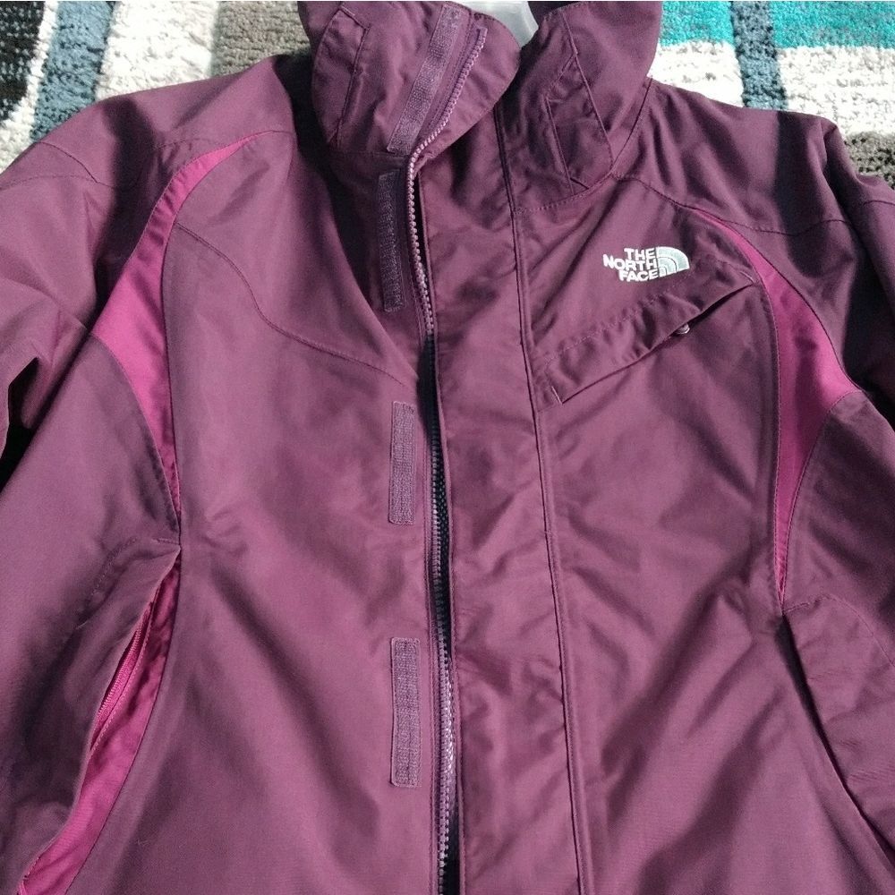 The North Face Jacket - Picture 3 of 7